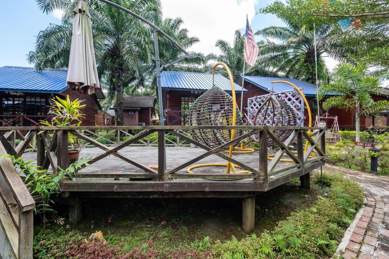 Bubul Village Stay Semporna Buitenkant foto